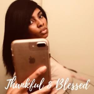 Meet your Posher, Deshannon